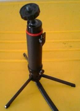 Tripod VINTAGE TRAVEL TABLE UNIT (GD CONDITION)